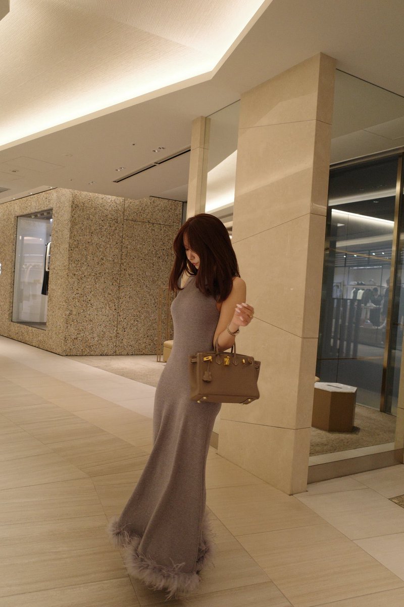 𝖥𝖾𝖺𝗍𝗁𝖾𝗋 𝖧𝖾𝗆 𝖪𝗇𝗂𝗍 𝖣𝗋𝖾𝗌𝗌〉 ⁡ ホリデーシーズンに