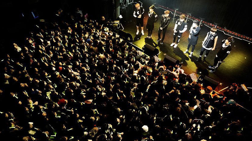 MuSicemia's tweet image. คอร์ติสบอกว่าเหตุผลที่เลือกมาโชว์เคสที่นี่ (Spotify O-West) เพราะบังทันเคยมาโชว์เคสที่ญี่ปุ่นครั้งแรกที่นี่ 😭😭😭 และยังบอกอีกว่าทั้งบังทันและทีเร้กสนับสนุนคอร์ติสมาตลอด และเด็กๆก็อยากเดินตามเส้นทางของรุ่นพี่ 🥹

บังทันเคยมาโชว์เคสที่นี่จริงๆเมื่อก่อนน่าจะชื่อ Tsutaya O-West 🥹