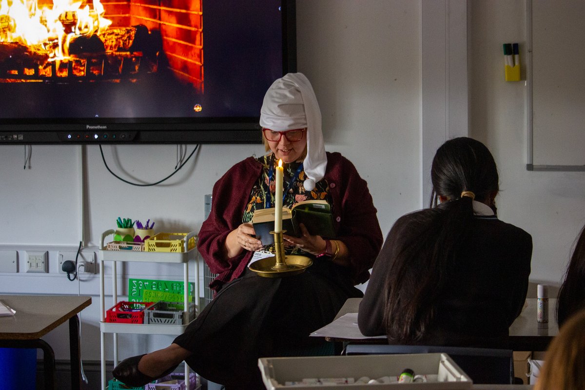 Throwback to last week, when we found Miss Weatherhog fully in character, dressed up and reading A Christmas Carol. It was a wonderful way to bring the story to life! #GartreeHighSchool #GartreeEnglish