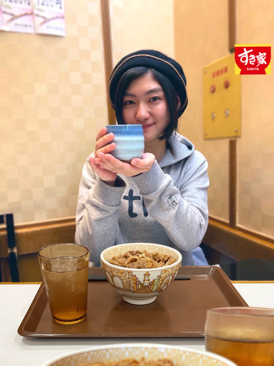 Pooochan0123's tweet photo. 小林歌穂とすき家たべたい人生2025 https://t.co/kQzwjHch02
