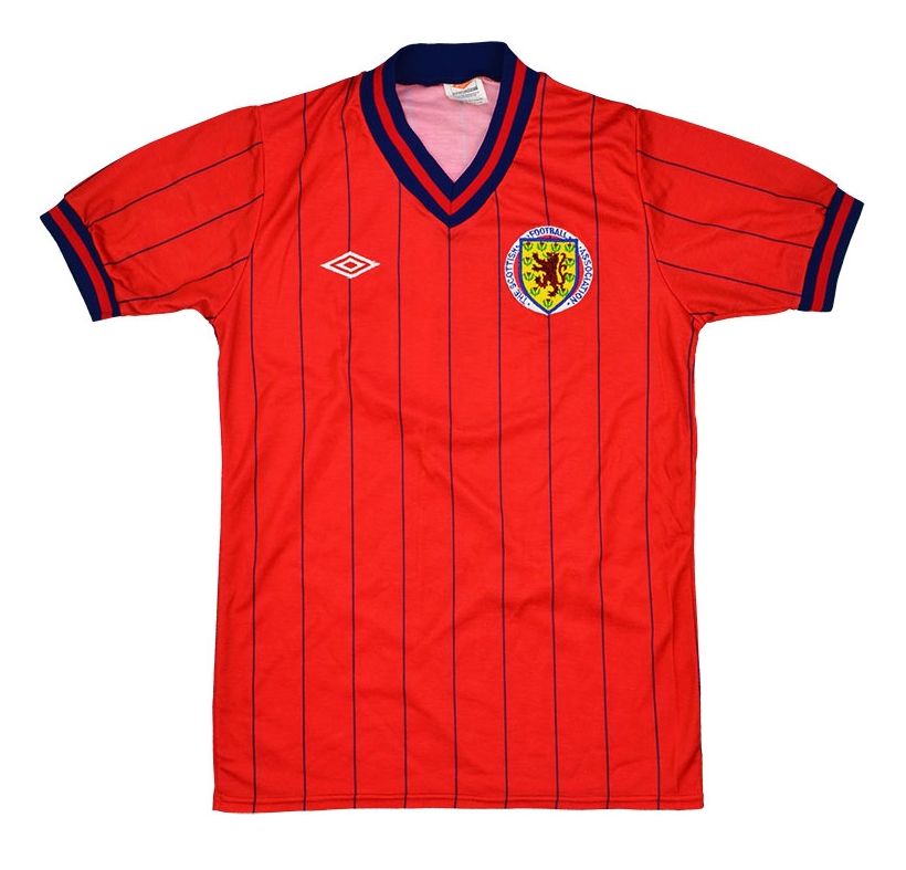 pmbonar's tweet photo. @Retro_NUFC Disappointed. Having just seen the Scotland away kit on @FootyHeadIines I was hoping for silver pinstripes from the 80s. Excuse the terrible mock-up but think it would work. https://t.co/asNqZFQfi8