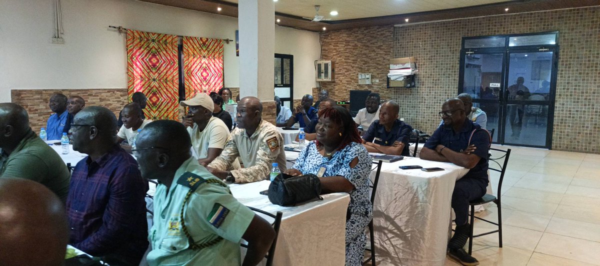 #Day2 of the #BIBESTProjest refresher training for #Jendema-#BoWaterside border officials.
Courses include #standards&amp;protocols, #gender sensitivities, #ethics, etc. 
<a href="/AfDB_Group/">African Development Bank Group</a> support is providing the #conduciveenvironment for #WCBTs to champion trade &amp; #regionalintegration