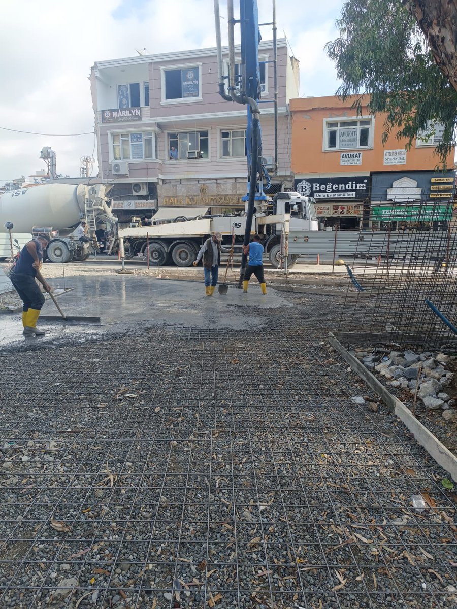 🌳 Hatay Samandağ’da Dayanışma Parkı İnşa Ediyoruz 🤝

📌 6 Şubat depremlerinde zarar gören Hatay’ın Samandağ ilçesinde dayanışma amacıyla başlattığımız park çalışmasını sürdürüyoruz. Samandağ Belediyesi ile imzalanan protokol kapsamında, 23 Temmuz Caddesi’ndeki 1.200