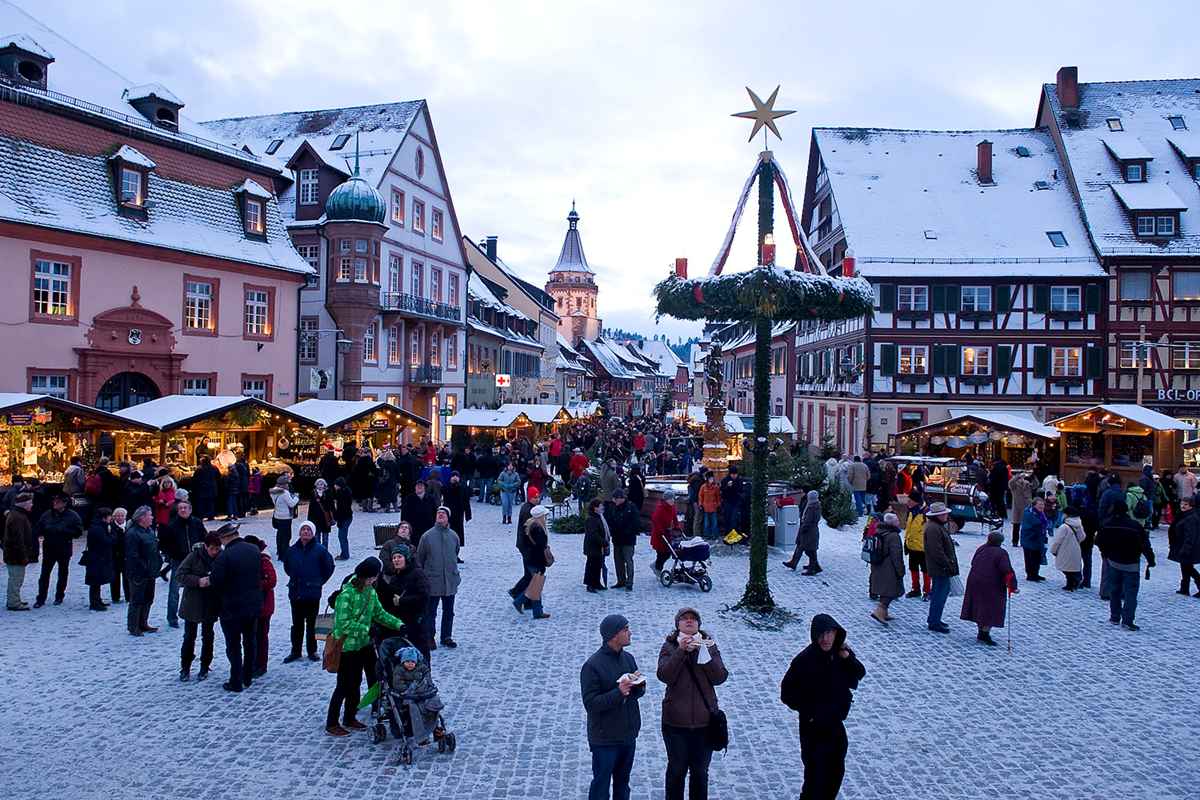 Weihnachtstraum im Schwarzwald entdeckt!

Der Weihnachtsmarkt von Gengenbach zieht mit dem größten Adventskalender-Rathaus Europas alle Blicke auf sich. 

travelworldonline.de/gengenbach-wei…

🔔 Wie wär’s mit Slow Travel statt Trubel? 

#SlowTravel #Gengenbach #Weihnachtsmarkt