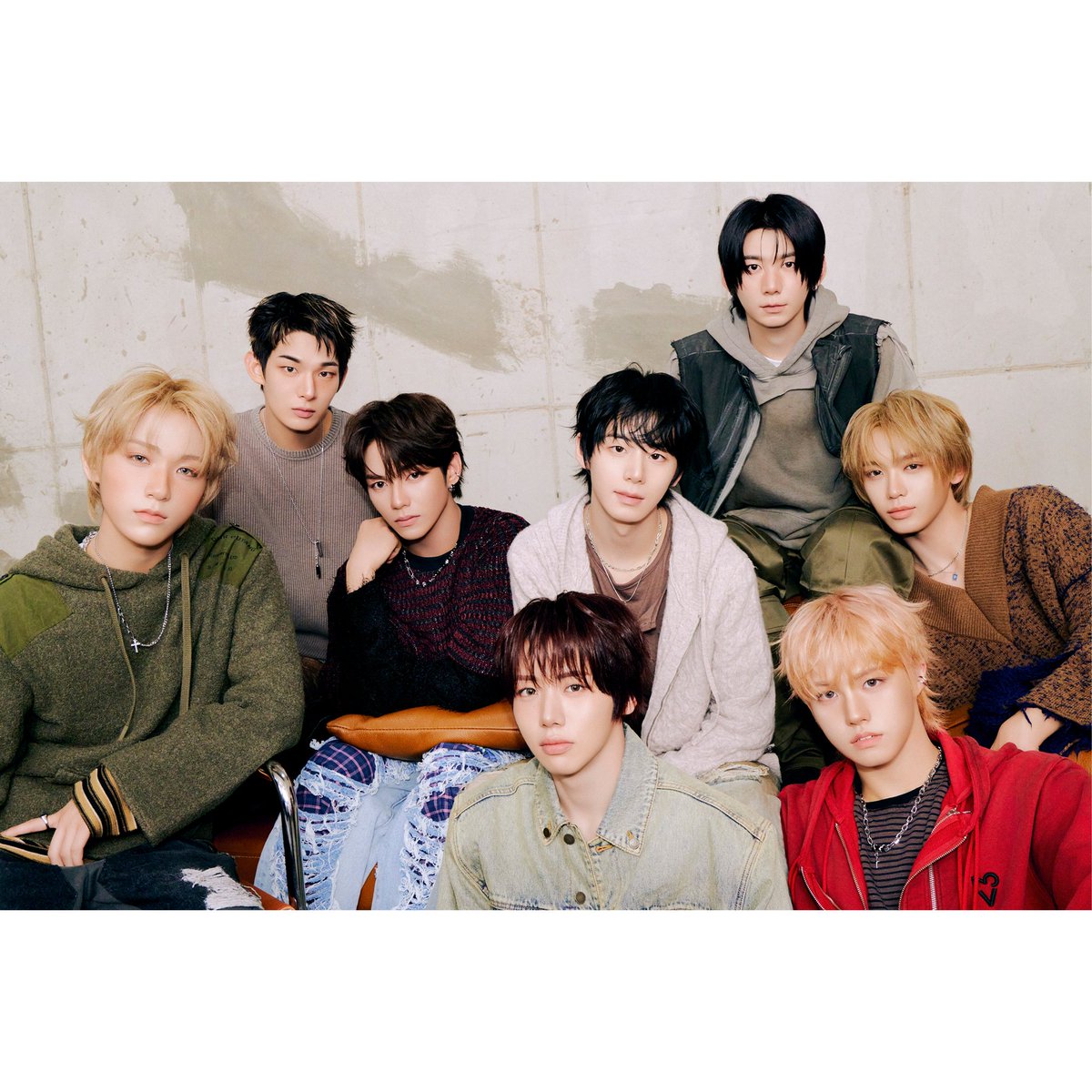 koreansales_twt's tweet photo. <The Passage> by #AHOF has now surpassed 350,000 copies sold on Hanteo. https://t.co/DEkQhZBmIU