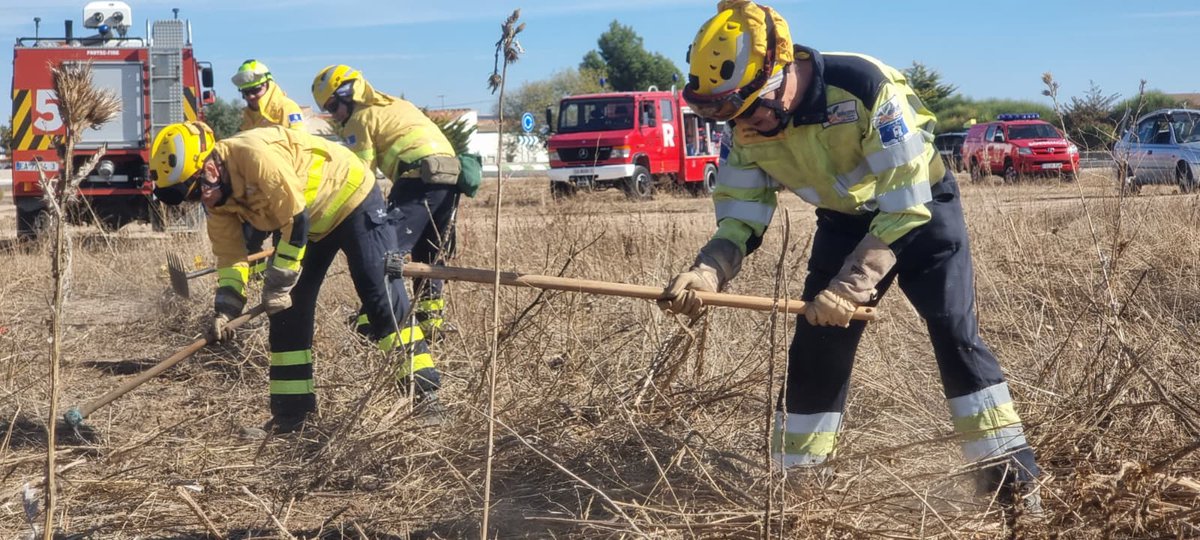 Plan_INFOCAM's tweet image. Personal de #INFOCAM de @gobjccm ha intervenido esta semana en el #SimulacroGeneralAeronáutico en el aeropuerto de #Albacete como parte de los cuerpos de emergencias activados en el #PLATECAM