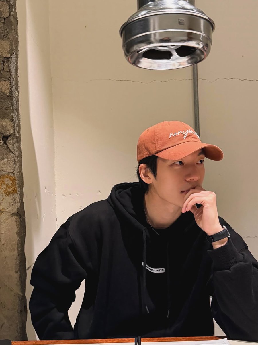 มีคู่ลอยกระทงกันรึยังครับ 😁

#위하준 #WIHAJUN #วีฮาจุน #wihajoon