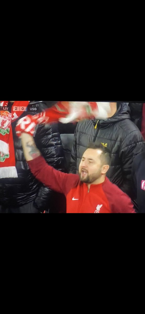 RIAnfield4EVER's tweet image. Nah who is this guy 😂😂😂. #LFC #LIVRMA