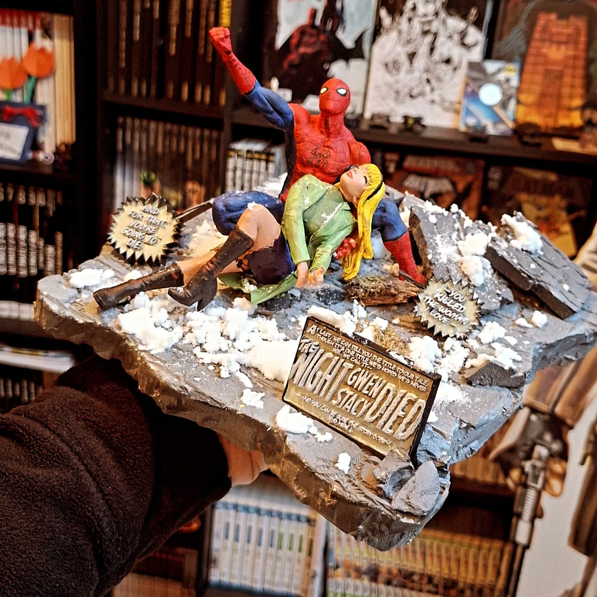 jesuisunnoobs's tweet image. Imprimé en 3D, peint à la main…
J’ai tissé ça moi-même, sans radioactivité (promis) 🕷️🎨
.
#3DPrint #SpiderMan #GeekArt”