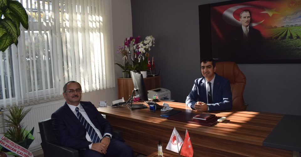 ‼📢SİLİVRİ MÜFTÜSÜ İSA SAĞLAM İLÇE MÜDÜRLÜĞÜMÜZE ZİYARET ETTİ📢‼

✅ Silivri İlçe Müftüsü İsa Sağlam Tarım ve Orman Bakanlığımızca gerçekleştirilen atama kapsamında Silivri İlçe Tarım ve Orman Müdürü görevine atanan İlçe Müdürümüz Serkan Güneş’i ziyaret etti.

<a href="/SilivriTarim/">Silivri İlçe Tarım ve Orman Müdürlüğü</a>