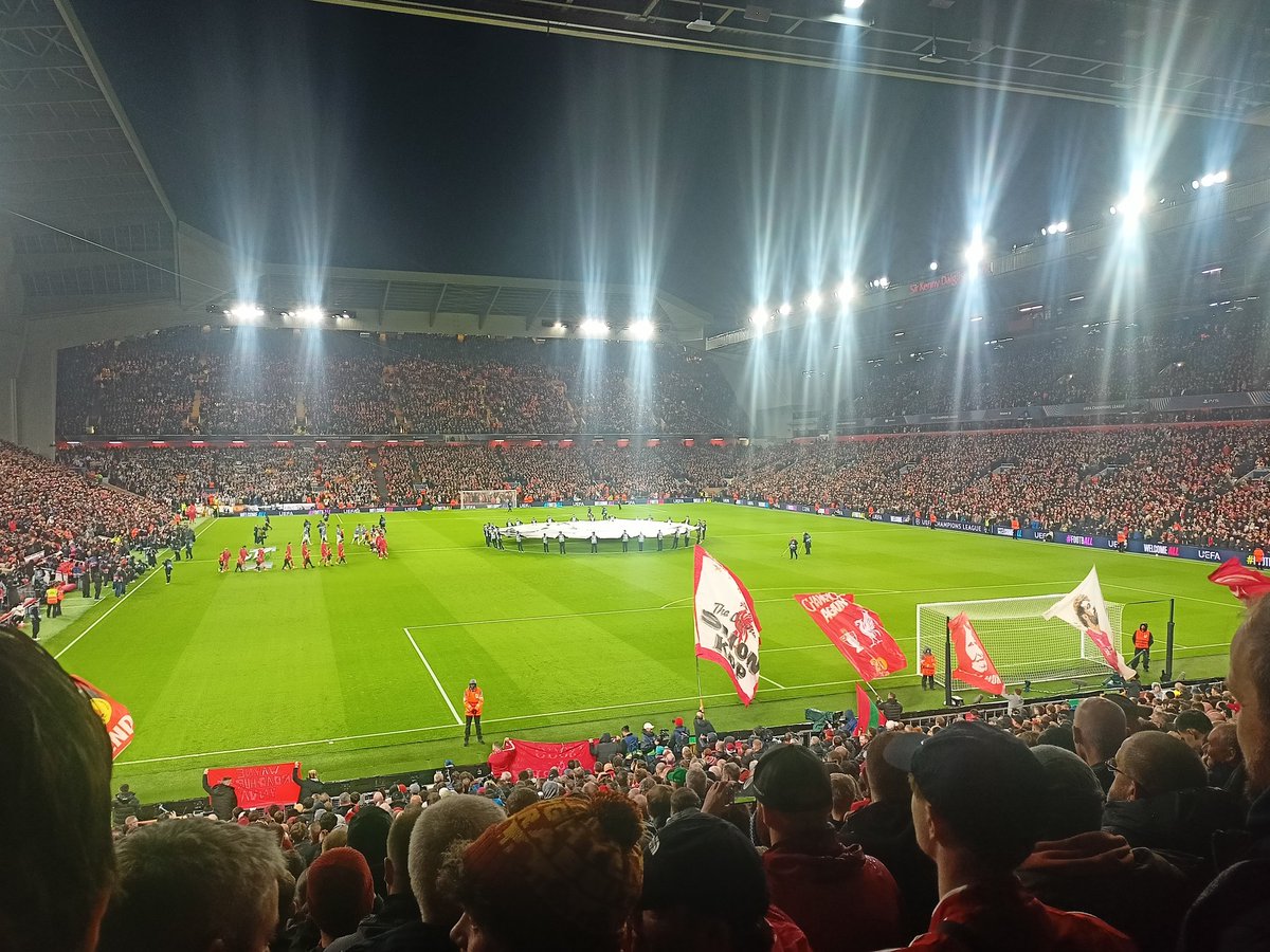 RomarioD96's tweet photo. 🎵 There's only one Connor Bradley 🎵 #LFC https://t.co/iybnELzTyt