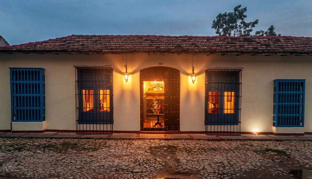 Opened this August, the Hotel Santa Ana is a restored, 350 year old building in #Trinidad, and set to be one of our top hotel picks for #Cuba going forward. Learn more here - tinyurl.com/7nmvy95r
#cubaholidays #cubatravel #trinidadcubahotels