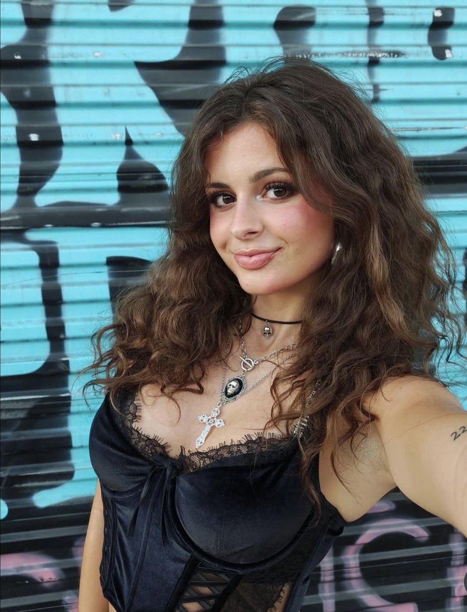 Wren “Wraith” Van den Berg tweet media