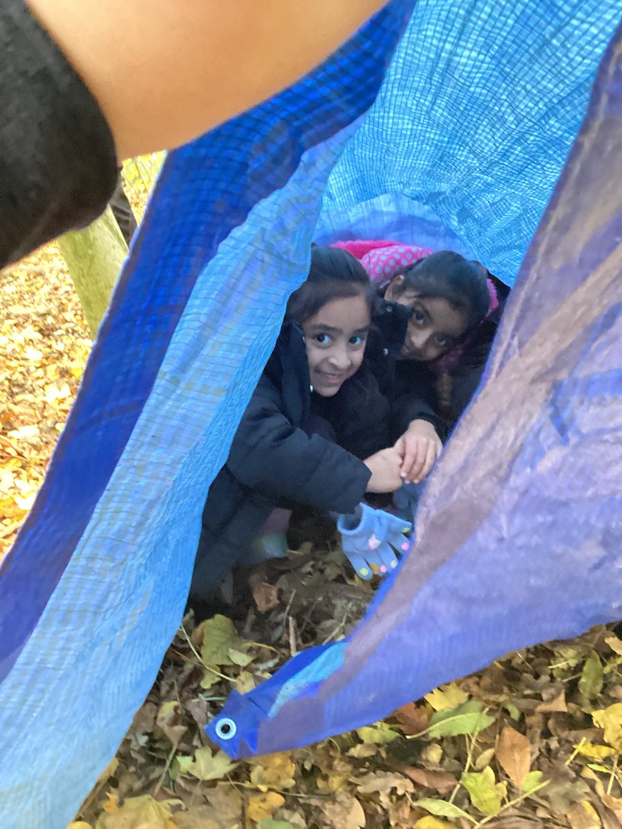 MissIkhariya's tweet image. What a magical Forest School day with Mr Hurst! 🌳 Year 1 made fireworks and pumpkins from forest finds — before escaping the very hungry Gruffalo! 🎃🐾 #LearningOutdoors #ForestFun @AbbeyMead_TMET