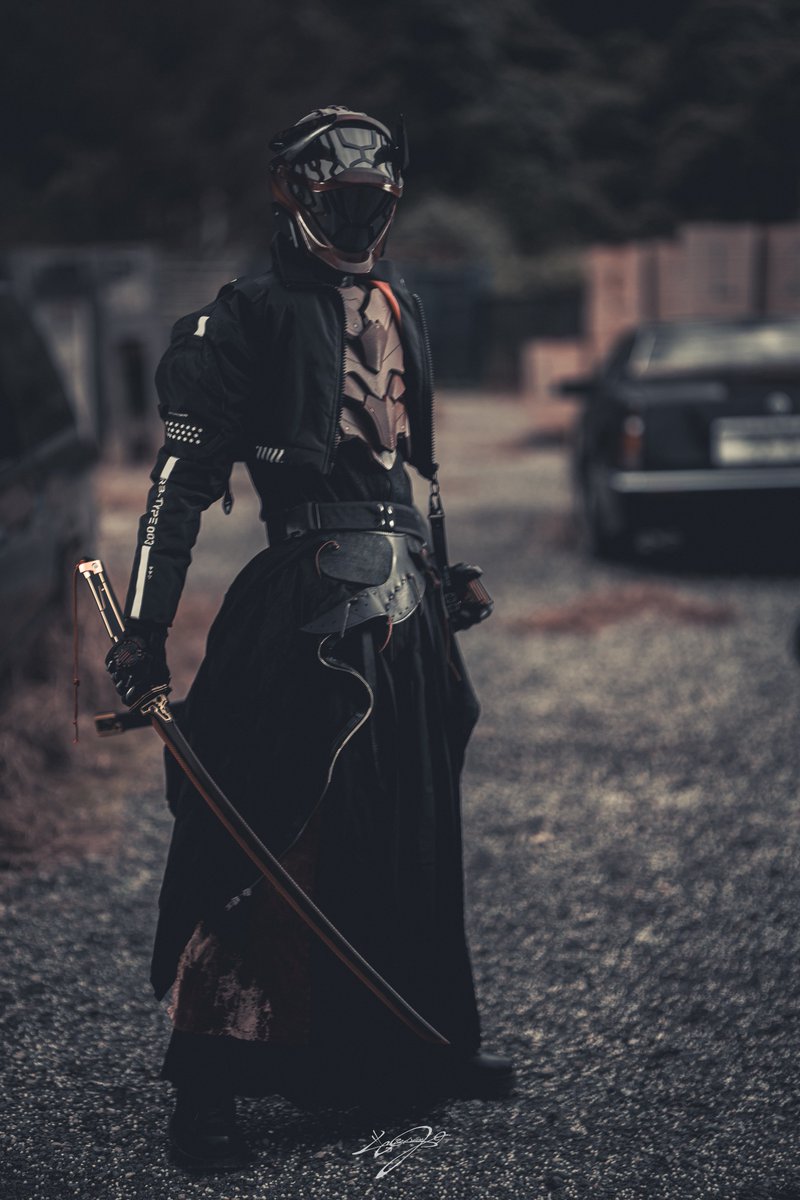 _ 惑わせ狂い、紅く濡れろ黑蓮よ _

photo:<a href="/RecCreat/">aぜが３</a> 
#ARMOR祭2025