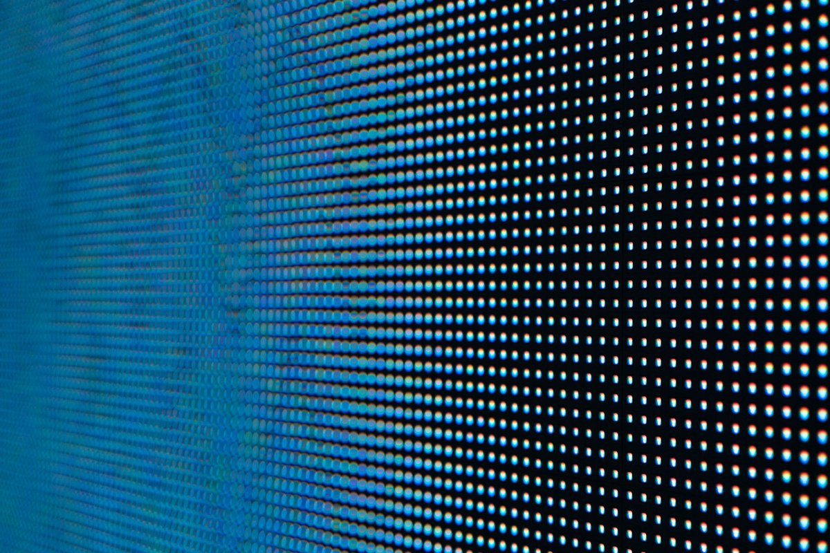 AZoOptics's tweet image. Micro-LEDs are set to change display tech with unmatched brightness &amp;amp; efficiency - but can new manufacturing breakthroughs make them mainstream? 👀💡 #MicroLED #DisplayTech #Innovation azooptics.com/Article.aspx?A…