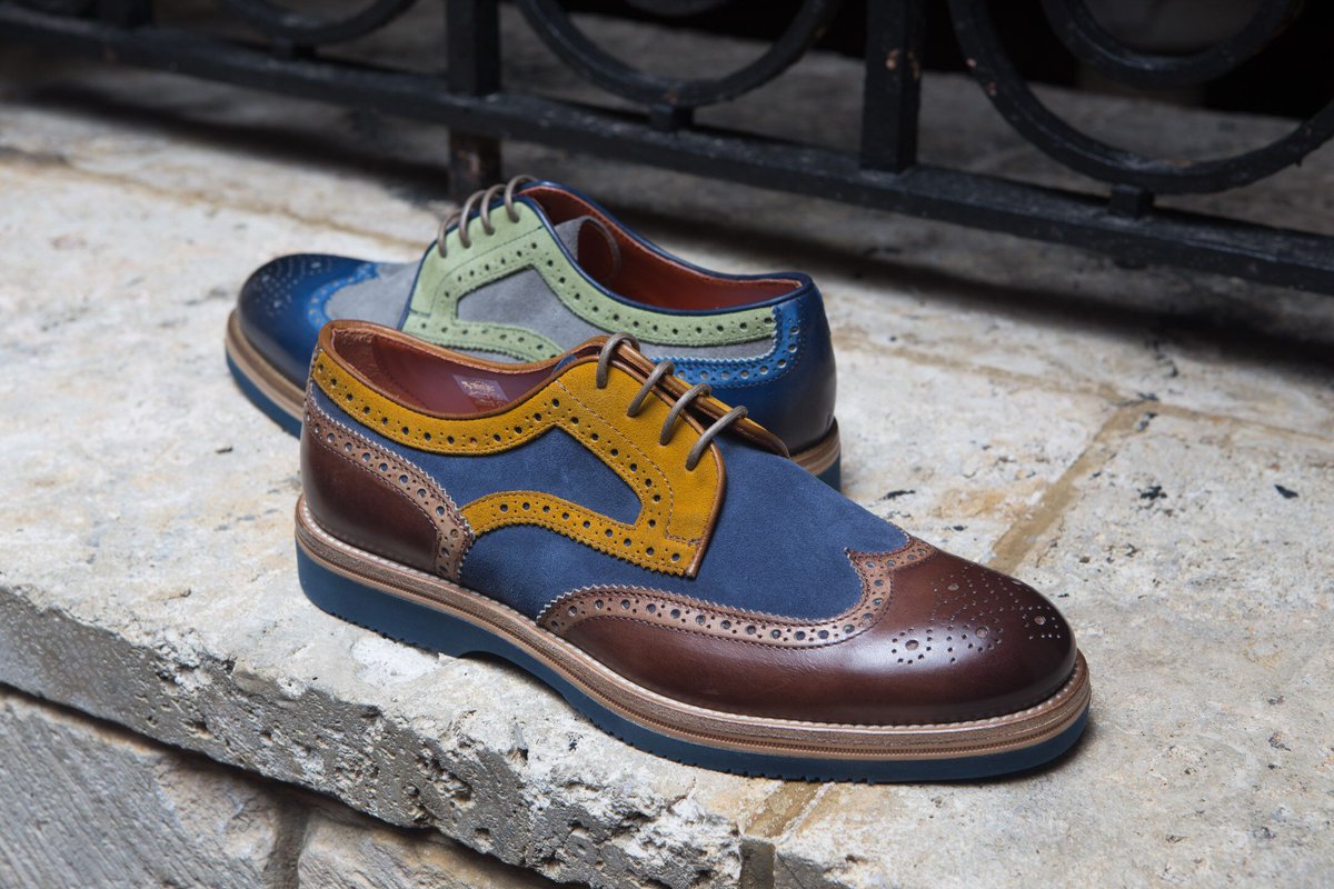 JoseRealShoes's tweet image. Bold and strategic. The combination of leather and suede, color and comfort. Panel Brogue with sport sole: for the executive who is not afraid of color on their path. #ModernBrogue #ColorAndTexture #SportLuxury