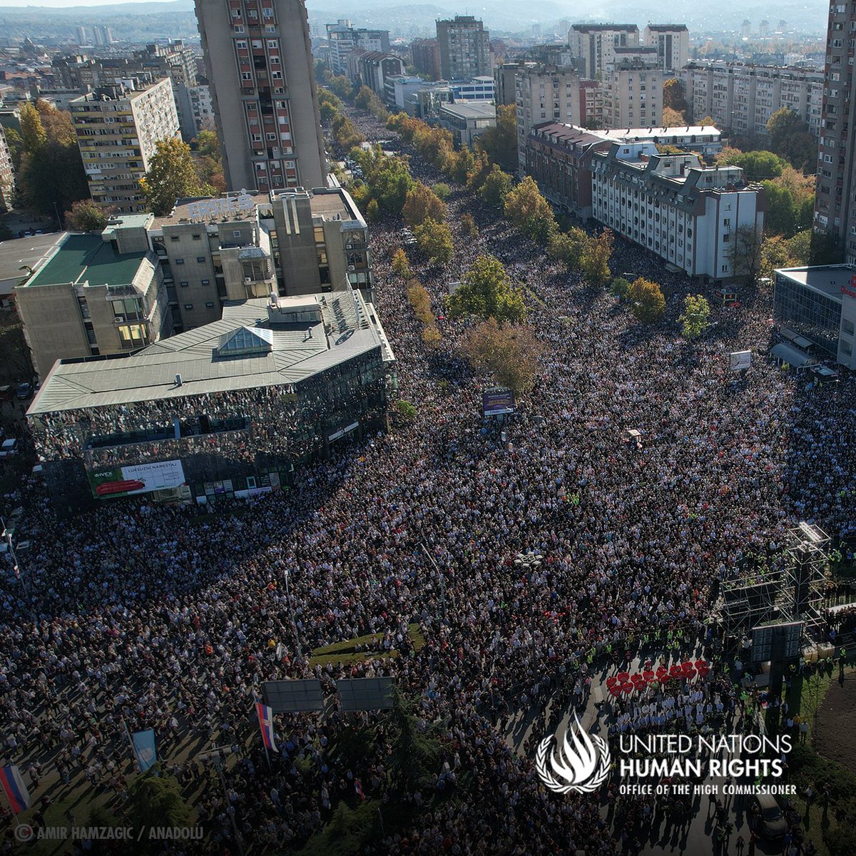 #Serbia: UN Human Rights Chief <a href="/volker_turk/">Volker Türk</a> urges the authorities to speed up steps to ensure accountability one year after the deadly train station collapse that sparked the country’s biggest protests in decades.

There has been no meaningful process to uncover the truth &amp; seek