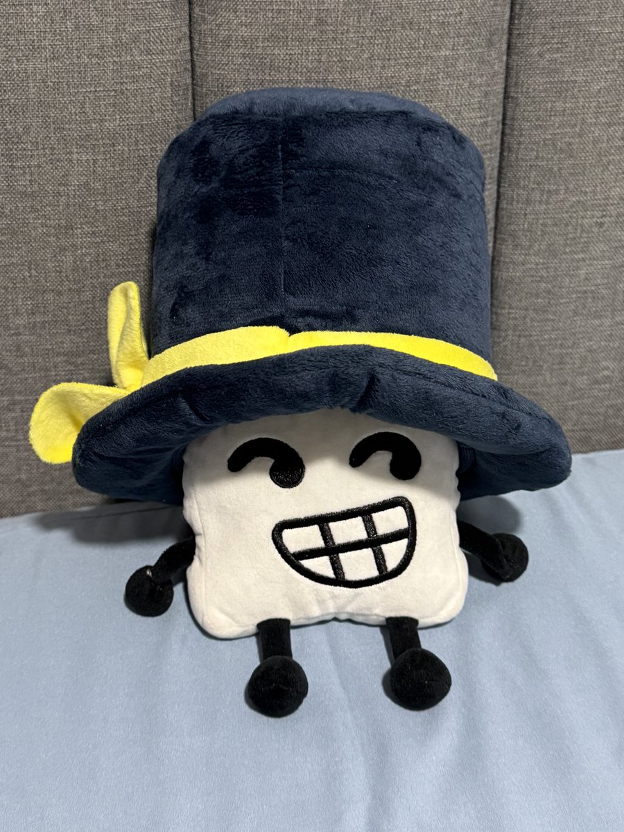 Allenimations's tweet image. do you guys like his new hat #nightlymanor