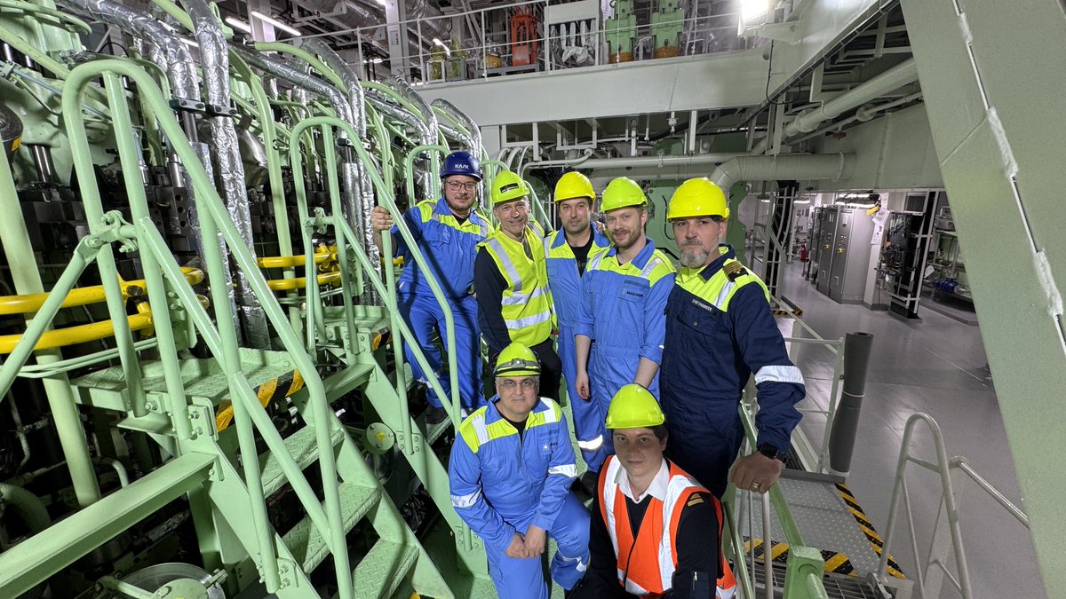 Maersk's tweet image. Proud to see Laura Mærsk, the world’s first methanol powered container vessel, featured in An Optimist’s Guide to the Planet with Nikolaj Coster-Waldau 💚 Watch tonight, 10 PM ET on @bbgoriginals TV 👉spkl.io/6013AwYO5
#Maersk #Bloomberg #AnOptimistsGuideToThePlanet