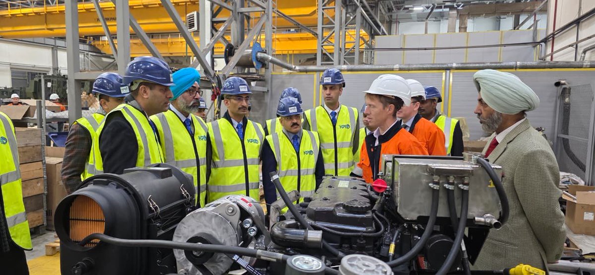 ia_awc's tweet image. Indo-Kazakh Defence Outreach 🇮🇳🇰🇿 HC Course of #AWC engage with Kazakh industries &amp;amp; think tanks, strengthening strategic defence ties. Productive interactions with Kazakh Paramount Engineering, KazISS &amp;amp; Indian Ambassador Shri Y K Sailas Thangal 
@aqorda_press @indembastana @adgpi