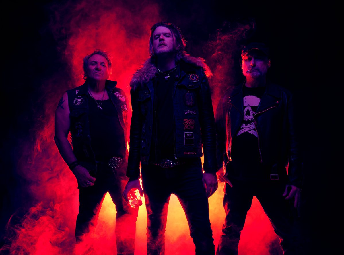 💥🐗猛獣来日‼️🐗💥
2025.11/18(火)
shinjuku ANTIKNOCK presents
【Highway Star vol.13-Mammoth Mammoth JAPAN TOUR 2025-】

-ACT-
Mammoth Mammoth(Australia)
SunBackStone
JaYBoY
Hundora
安達慶介
つばめとすずめ
the veiled belladonna
Gemüt

⌚️OPEN17:00/START17:30