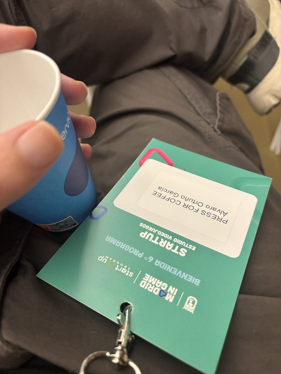 Lesgueeee

¡Estamos por <a href="/MadridinGame/">Madrid in Game</a> de primerizos!

(La próxima madrugamos menos gente, petición)