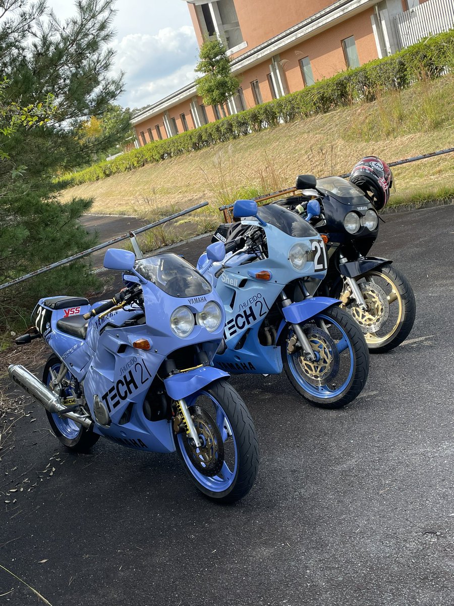 kabukimonode_su's tweet image. 日曜は阿山オフ会へ😊🏍️

今回はミーティング終了後に車中泊キャンプ🚐⛺️に行く都合もあり #FZR250 #TECH21 で参加🏍️

総勢60台以上と回を重ねるごとに盛り上がりが増して壮観な光景🤩🏍️

参加の皆様お疲れ様でした😄👍