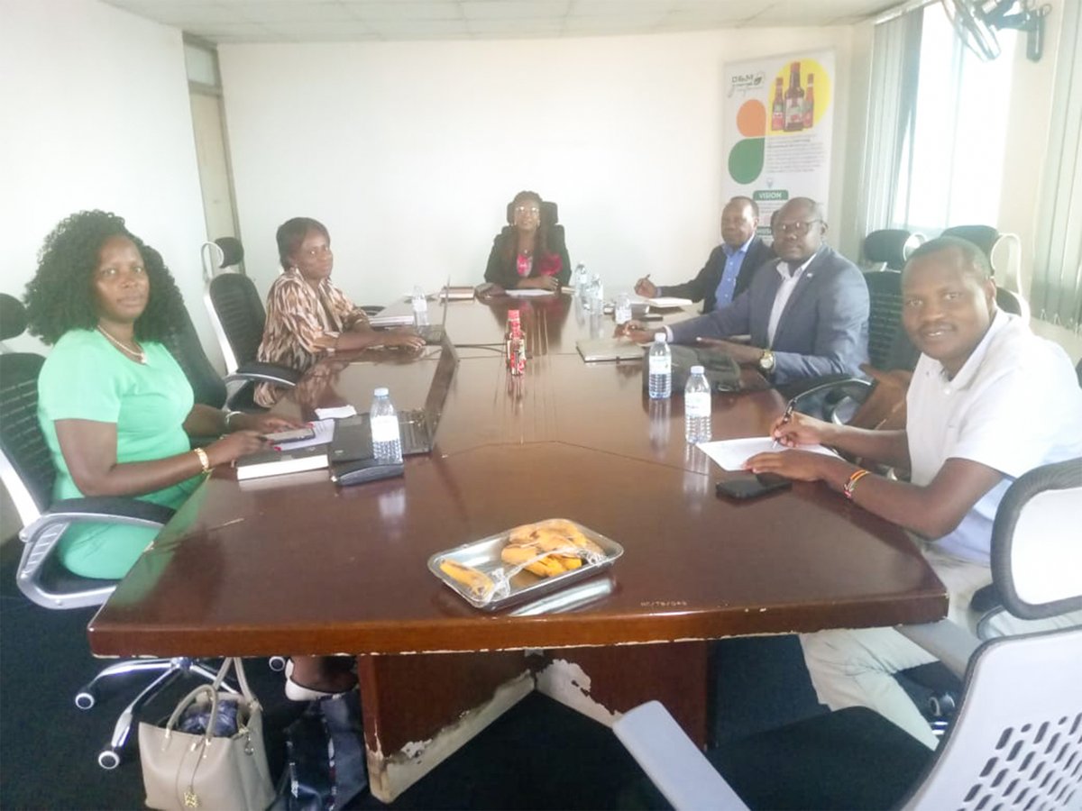 dmgroupltd's tweet image. Exciting times ahead👍
We’ve just held our Board Meeting, bringing together brilliant minds to shape the next chapter of our company.
Empharsing the vision, values, and strategies that will drive our mission forward.
#LeadershipInAction #Teamwork #VisionDriven