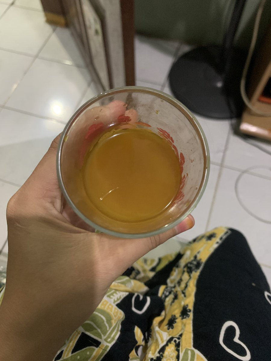Febianasaa's tweet photo. Mendem jamu https://t.co/f83YUNpnBK