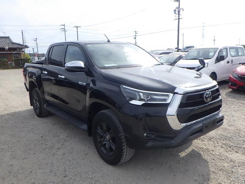 EnvogueAuto's tweet photo. Making its way to Mombasa currently is this 2021 Toyota Hilux. 2400cc Diesel. 

If looking to import a car soon, hit us up. We're at your service. https://t.co/yKuTN2JPt6