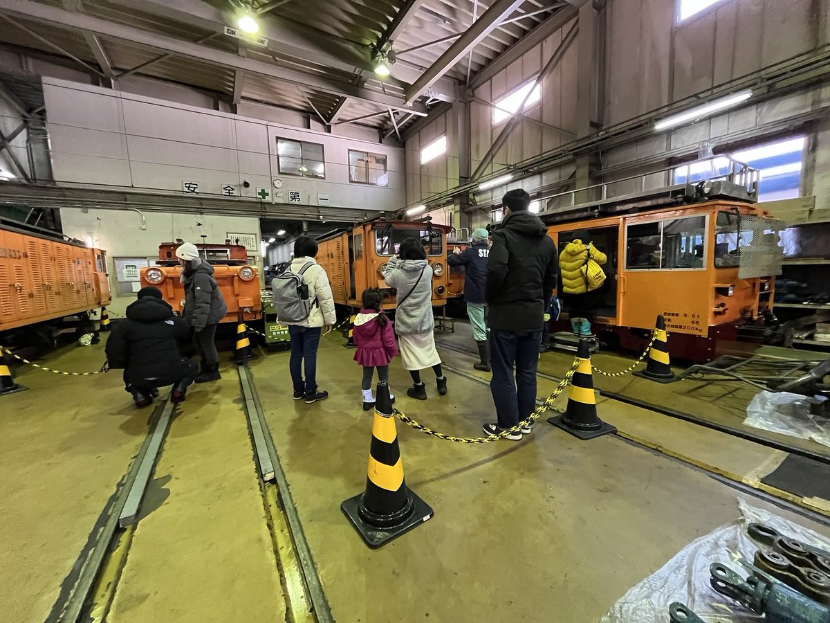 news_trains's tweet image. 【#黒部峡谷鉄道】白銀の景色の中の新山彦橋をトロッコ電車で渡る 「#冬の黒部峡谷プレミアムツアー」を予約受付中 news-trains.com/?p=34191

#黒部峡谷トロッコ電車 #黒部峡谷 #黒部・宇奈月温泉 #富山 #富山県 #鉄道 #鉄道ニュース #NewsTRAINS