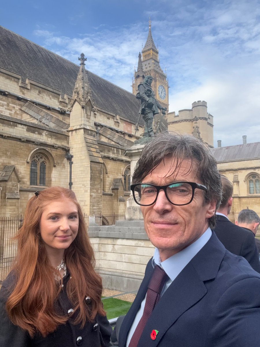 Here on November 5th at Parliament for lunch, a meeting and PMQ’s 🏰💂