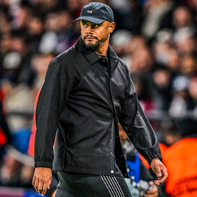 Kompany on the 16 wins in a row: "I always tell my players: 'When there's hype please don't believe it, you're not that good - and when you lose a game or you have a bad performance, don't believe that you're bad, you're not that bad' 
👏👏👏👏👏