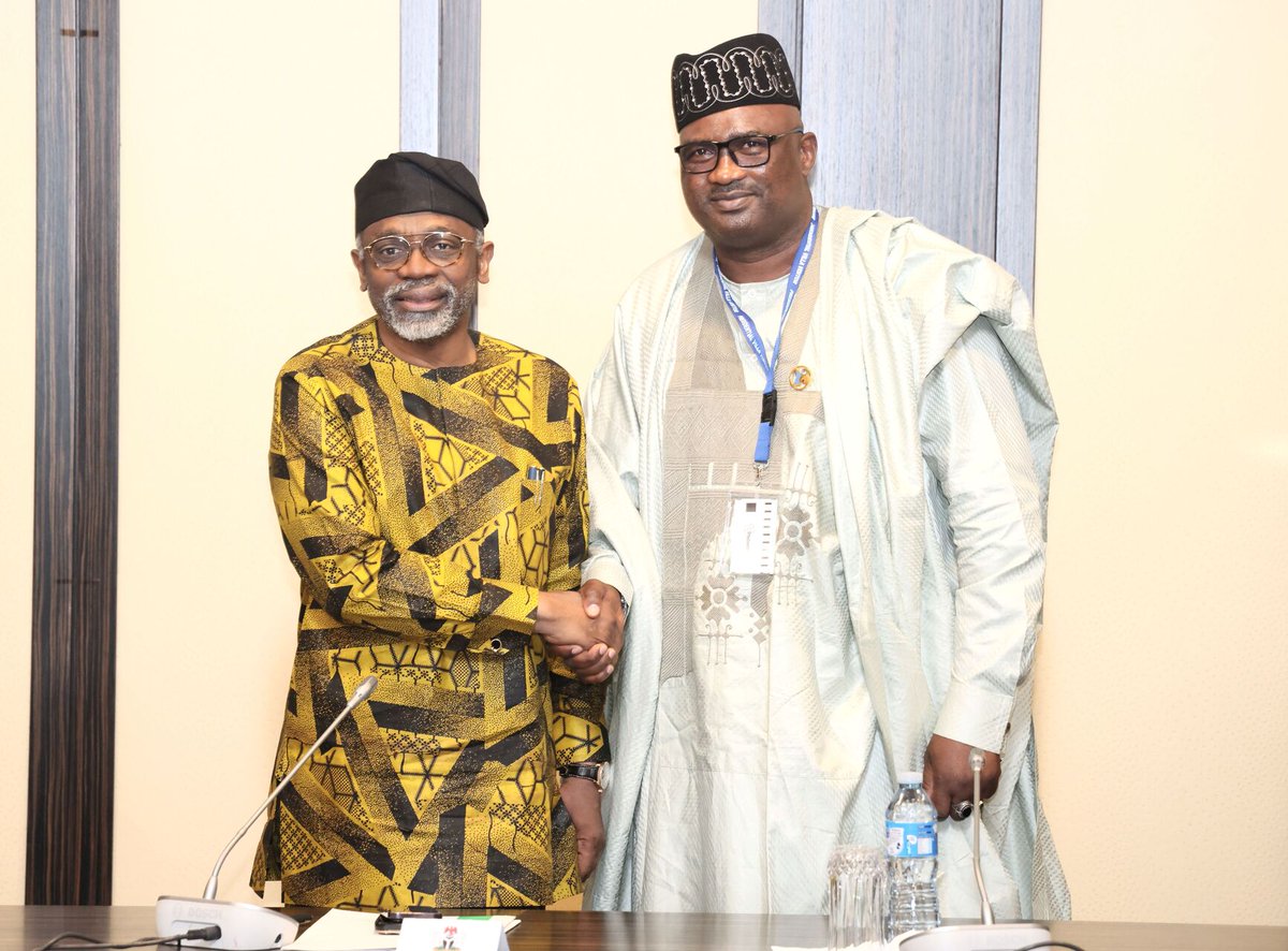 voiceofnigeria's tweet photo. The Nigerian Government has reaffirmed its support for the National Association of Nigerian Nurses and Midwives (NANNM) as it prepares to host the 2026 Commonwealth Nurses and Midwives Federation (CNMF) West African Regional Conference in Abuja.
#Nigeria #Healthcare #NANNM https://t.co/5h0Q3BZAFd