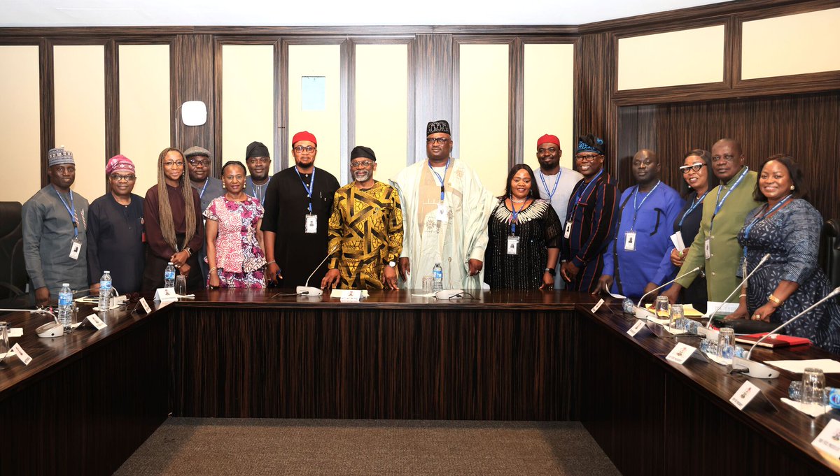 voiceofnigeria's tweet photo. The Nigerian Government has reaffirmed its support for the National Association of Nigerian Nurses and Midwives (NANNM) as it prepares to host the 2026 Commonwealth Nurses and Midwives Federation (CNMF) West African Regional Conference in Abuja.
#Nigeria #Healthcare #NANNM https://t.co/5h0Q3BZAFd