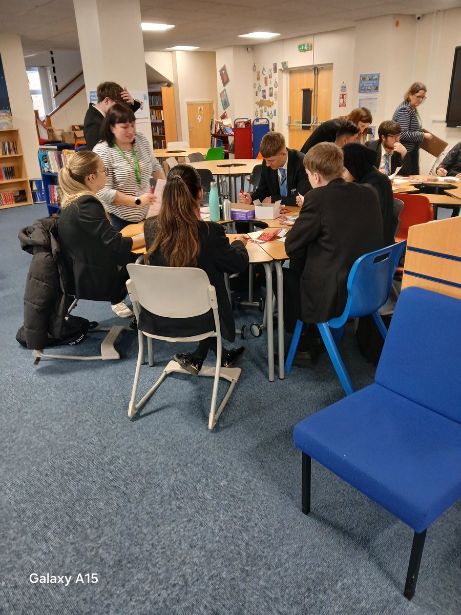 LyndonSchool's tweet image. Year 11 Application Day!Today, our learners take a big step toward their future applying to @solihull6thform, @SolihullCollege &amp;amp; more.We're here to support every choice and celebrate every ambition
#NextSteps #FutureReady #Year11 #lyndonlearnerjourney #gatsbybenchmarks @Summit_LT