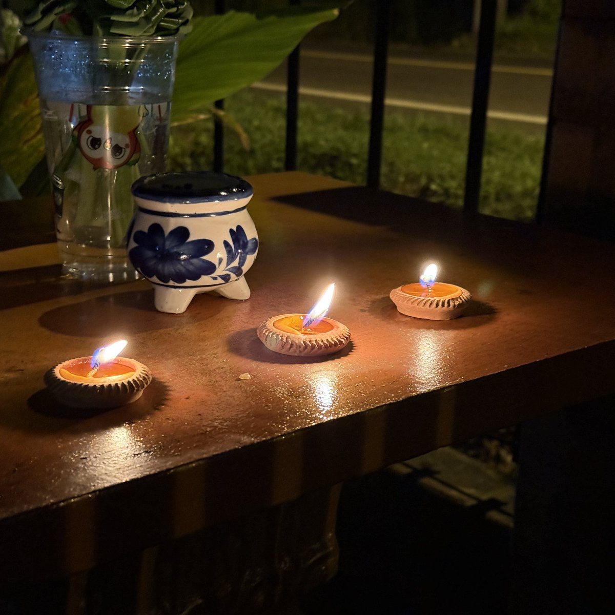 สวัสดี ยี่เป็งเชียงใหม่ ฝนตกหนัก ไร้พระจันทร์