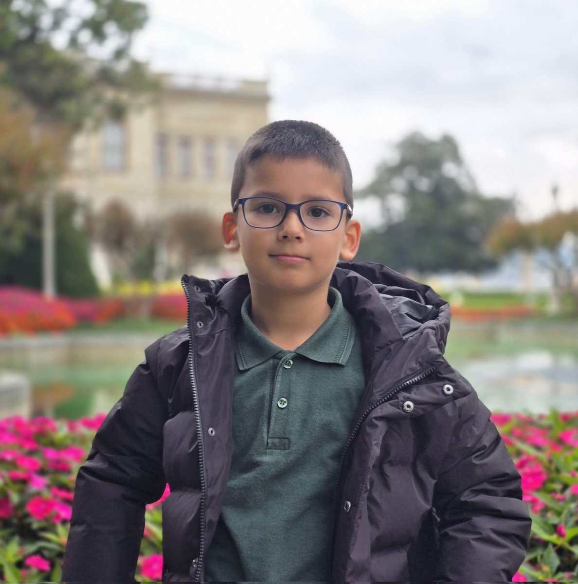 Aslanımla bugün Dolmabahçe gezisi yaptık. Oğluma manevi değerlerimizin önemini anlattım. Ruhun şad olsun Atam! Bu evlatların var oldukça sen hep çok yaşayacaksın 🇹🇷

#10Kasım #MustafaKemalAtatürk