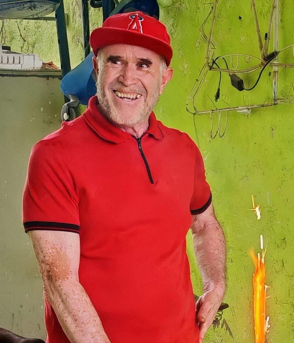 Buenos días #ComunidadPonchoMarròn  un compañero de trabajo, me pidió que le ayudara a retuitear este mensaje es su tío el que está desaparecido. Muchísimas gracias por todo su apoyo <a href="/_LaAlameda/">@_LaAlameda</a> <a href="/LaAlamedaGto/">LaAlamedaGuanajuato</a>
<a href="/LaAlamedaQroo/">La Alameda Qroo</a>
<a href="/LaAlamedaJal/">LaAlamedaJalisco</a> 
📢#ComunidadUdeG 

Solicitamos su apoyo