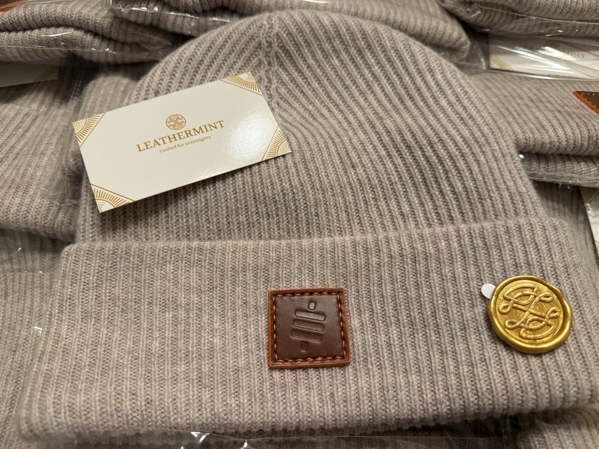 ProofofInk's tweet image. Now’s your chance, like and repost this tweet and order a copy of Stackchain Magazine IPO 7  (link below) by end of the day and you will be entered in a drawing to win a 1/21
Legendary Beanie