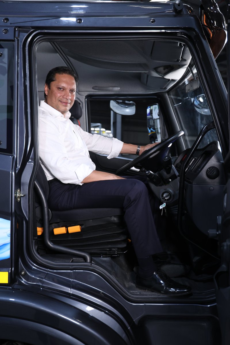 anirudhbhuwalka's tweet image. This isn’t just a truck.
It’s a responsibility on wheels.
And sitting here, you don’t just drive 
You lead the way forward.

#BuiltToMove #EVRevolution #EngineeringDreams #FromSketchToRoad #DrivenByPurpose