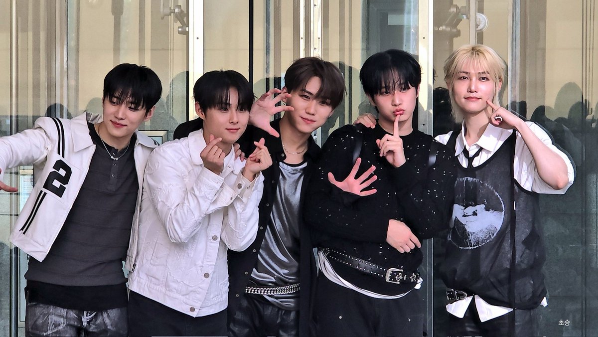 디케이지 또 보고십다!!