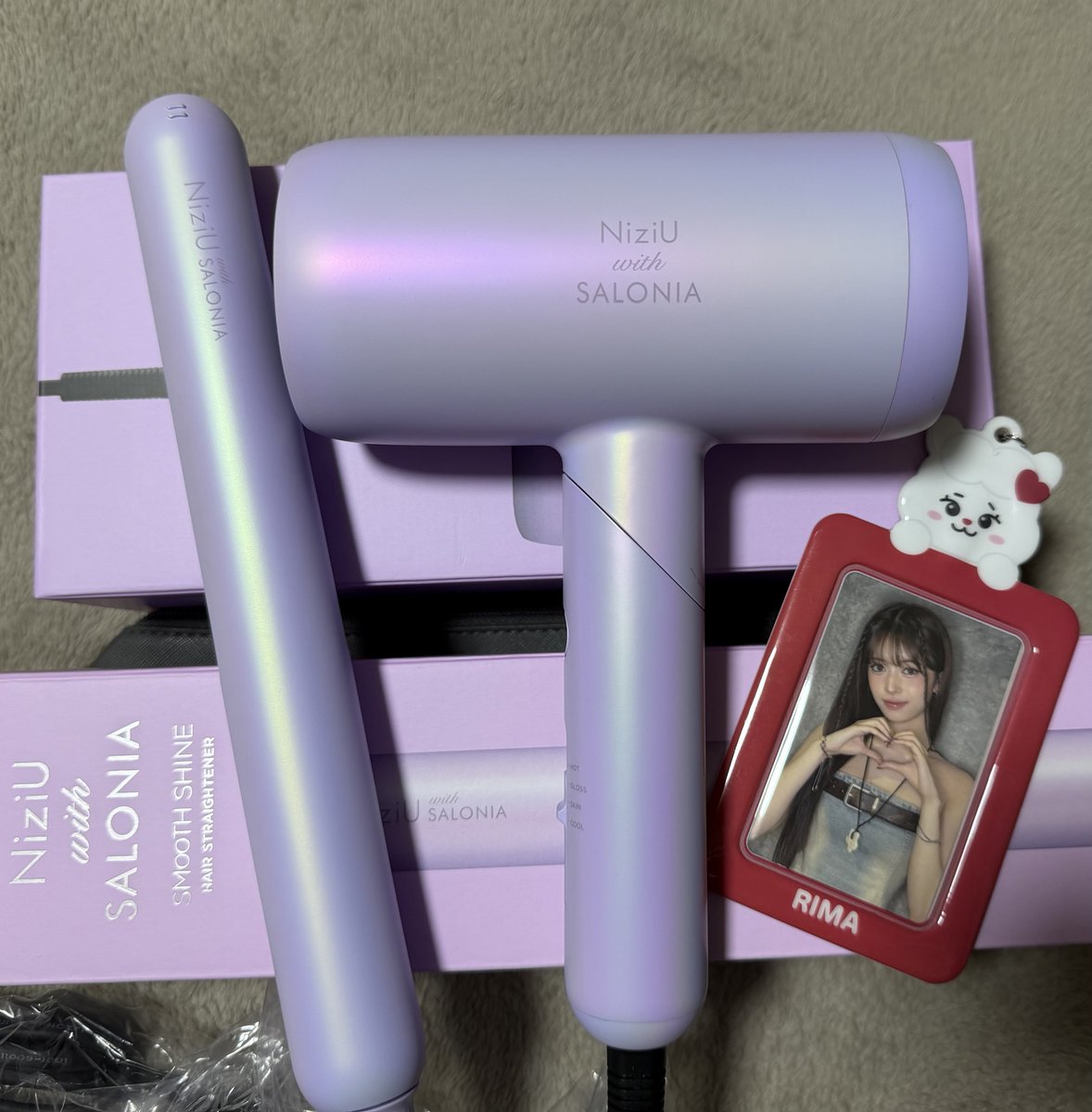 SALONIAゲットした〜色めっちゃかわいい！ ドライヤーとヘアアイロンに