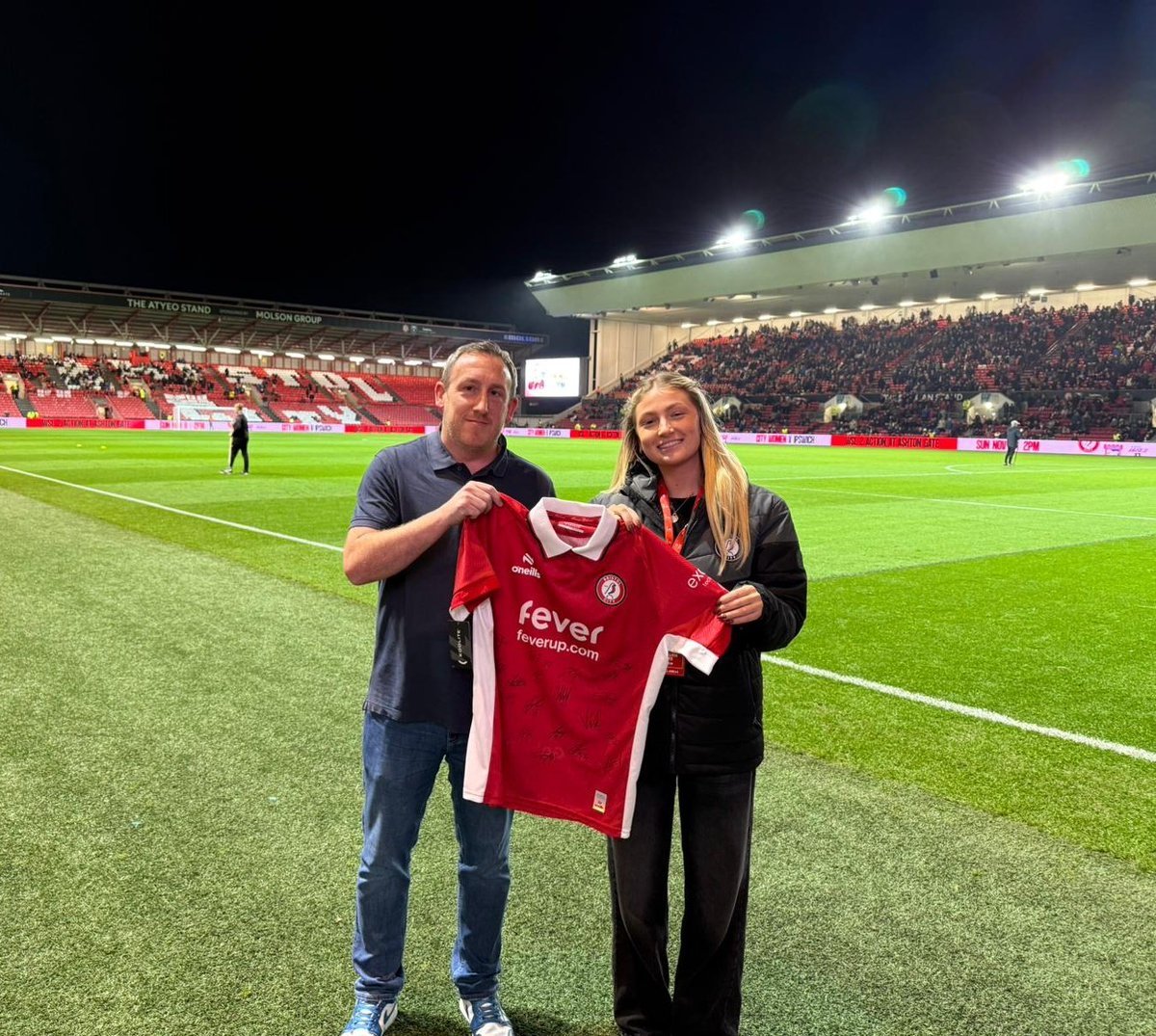 RobinsFound's tweet image. Congratulations to our Bristol City Signed Shirt winner, last night!

The cash prize of £705 still hasn&apos;t been claimed.... take another look at your tickets😊

£705: White 42251

Thank you again for contributing to our 50/50 Matchday Draw!