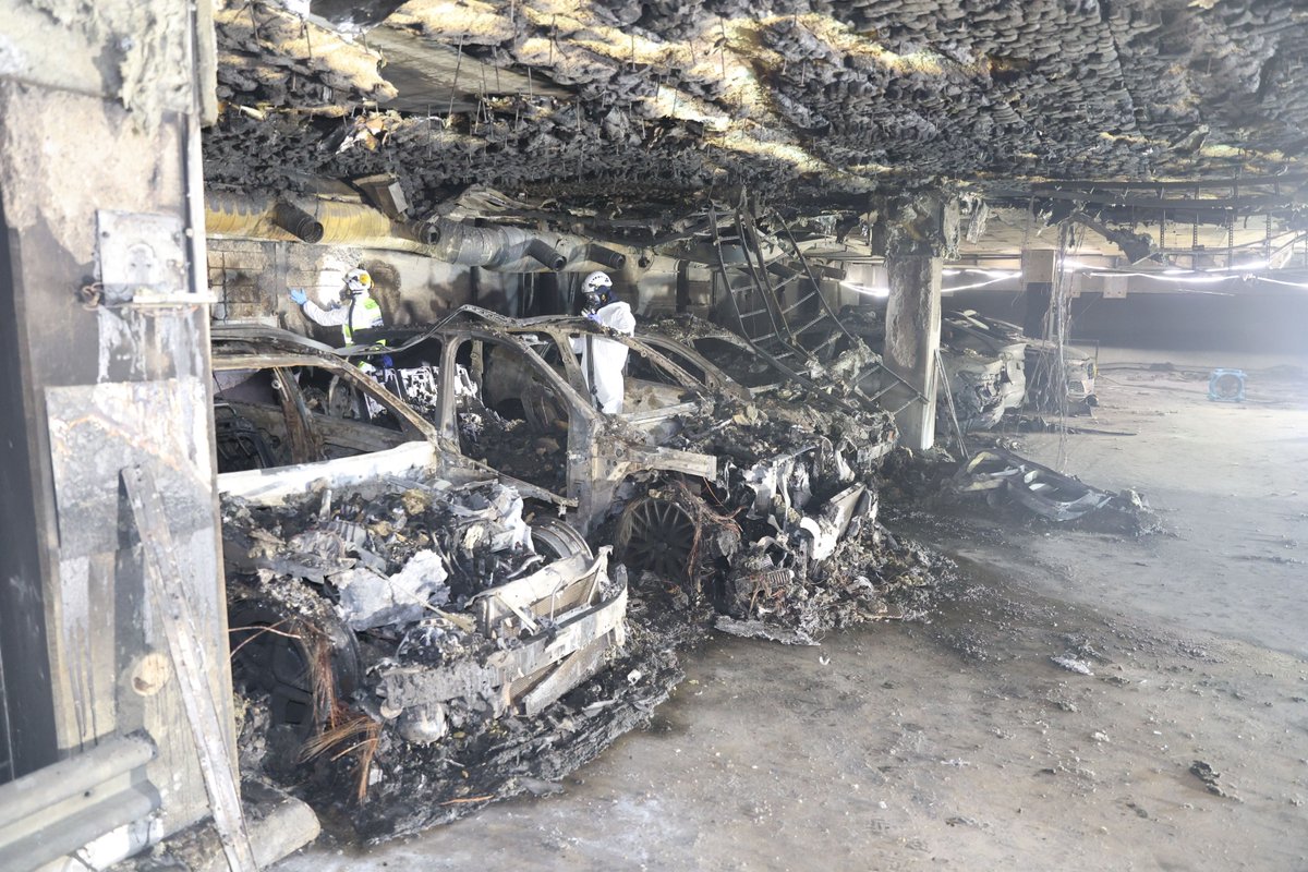 Tiedote: Parkkihallipalo Tampereella 1.10.2025 – Palonsyyntutkinnasta ja akkupalojen vaarallisuudesta dlvr.it/TP52D6