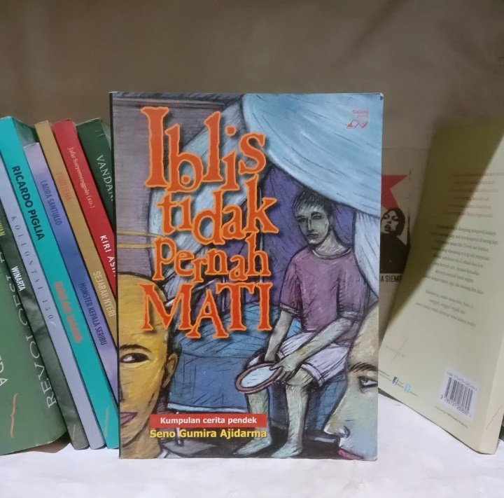 librarygabo tweet media