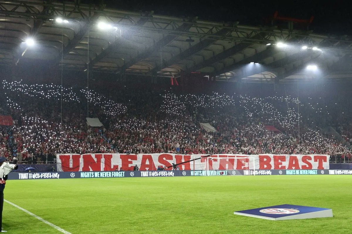 Ολυμπιακέ για μας,
Παίξε και στα αρχιδια μας 
#OlympiacosFC