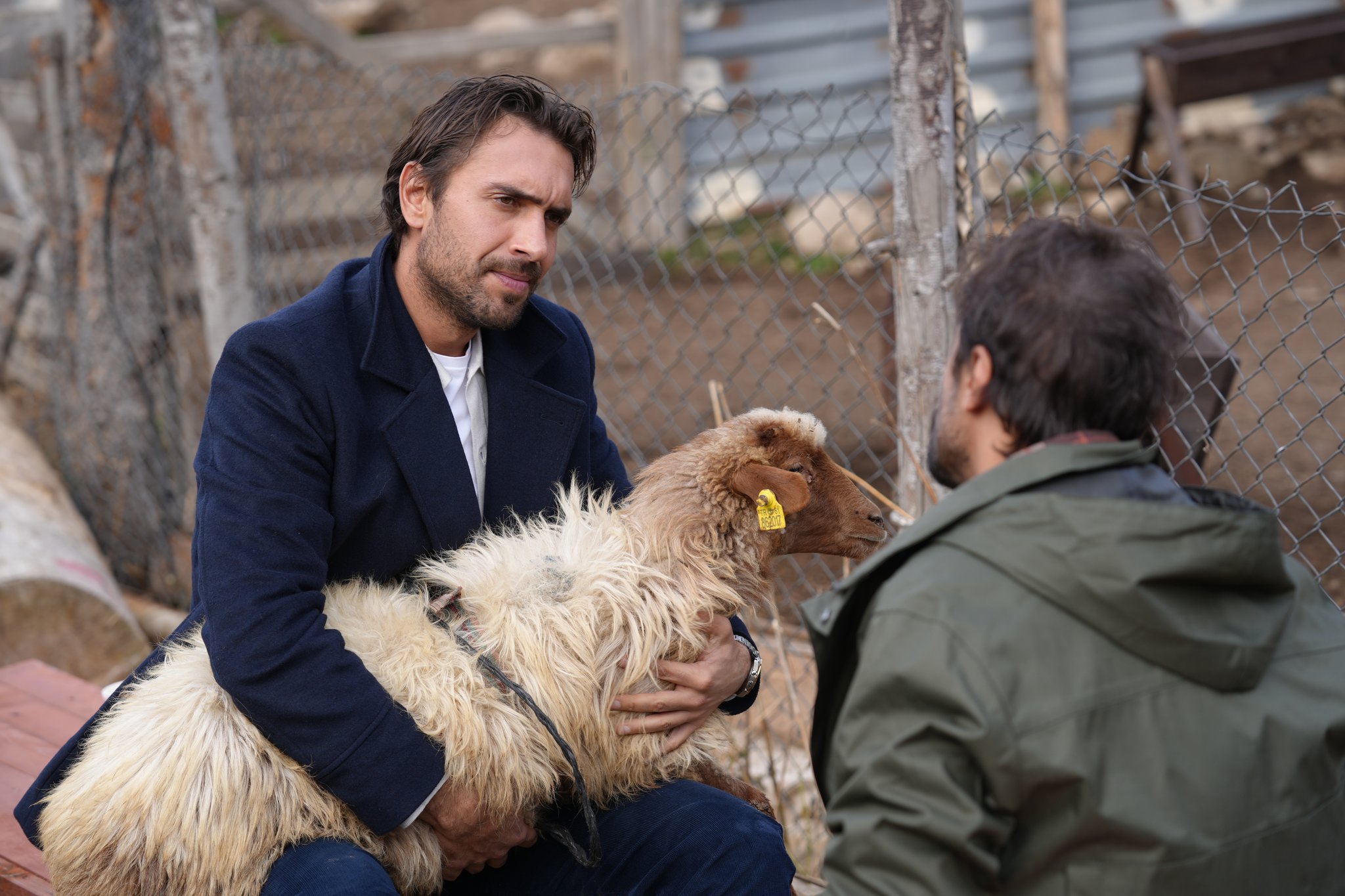 G4_Ui8mXYAAZ4dr?format=jpg&name=large