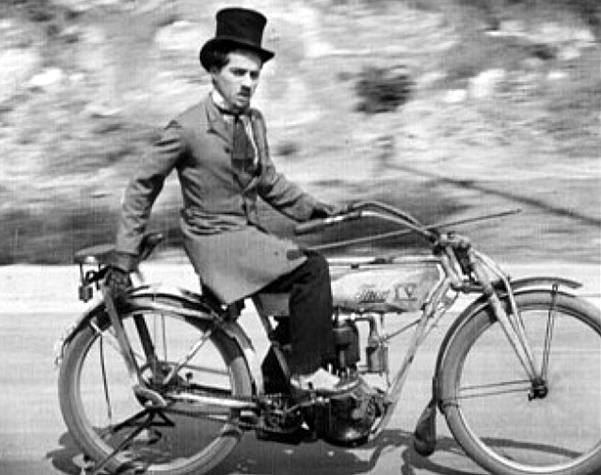 Darekbrzoza's tweet image. Indian Motorcycle, Charlie Chaplin 1914
za Legendary Motorcycles
